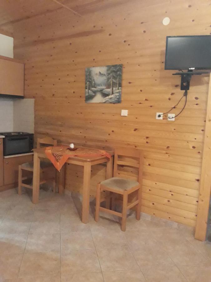 To Konaki Káto Loutrákion Extérieur photo